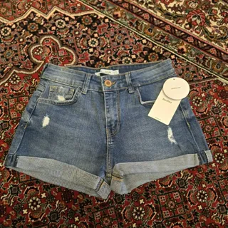شلوارک جین مارک bershka