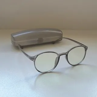 عینک نزدیک بین 1