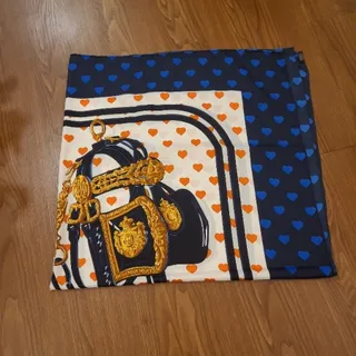 روسری ساتن