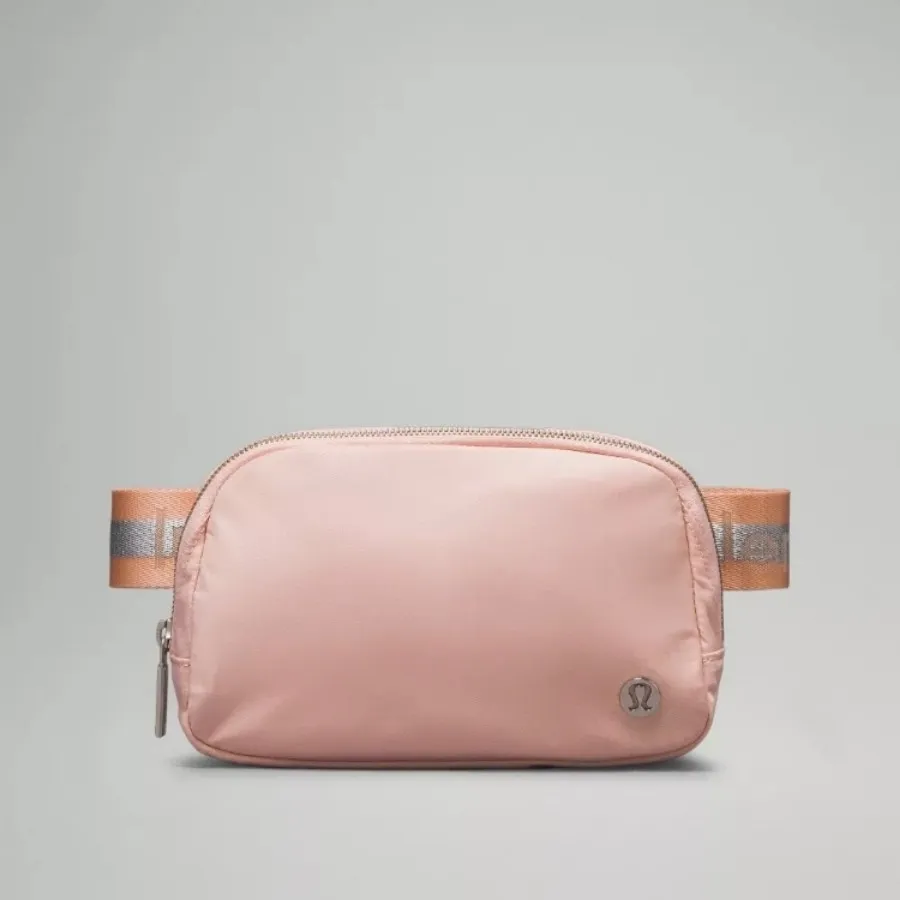 کیف لولولمون Lululemon