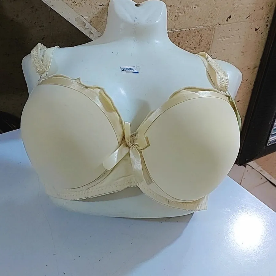 سوتین اسفنجی سفید