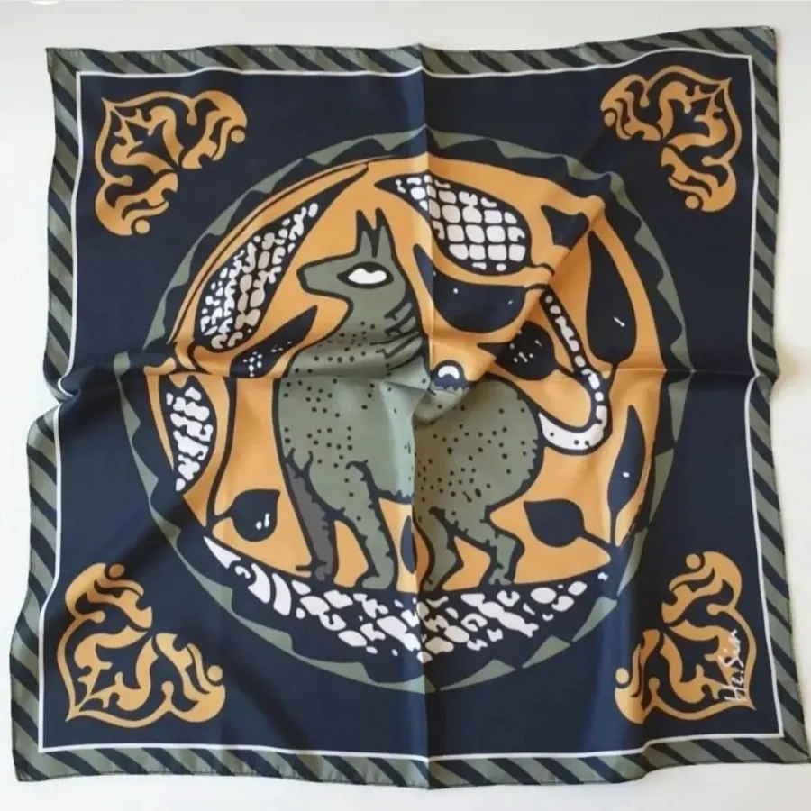 مینی اسکارف
