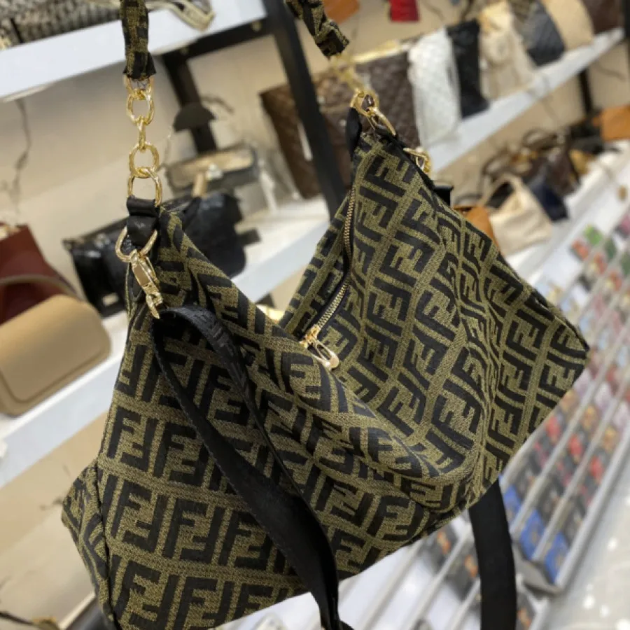کیف فندی