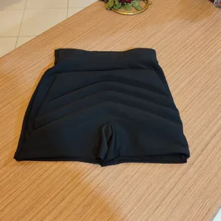شورت پروتز دار