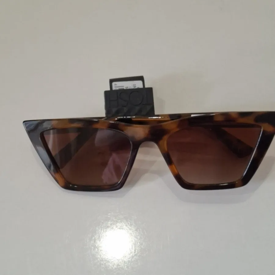 عینک دودی تاش