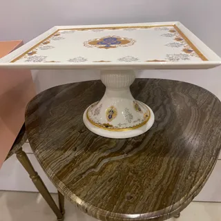 شیرینی خوری هوم کینگ