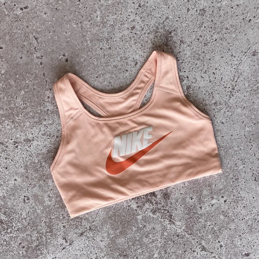 نیم تنه زنانه nike