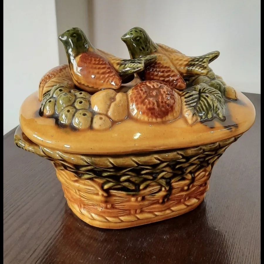 شکلاتخوری قدیمی
