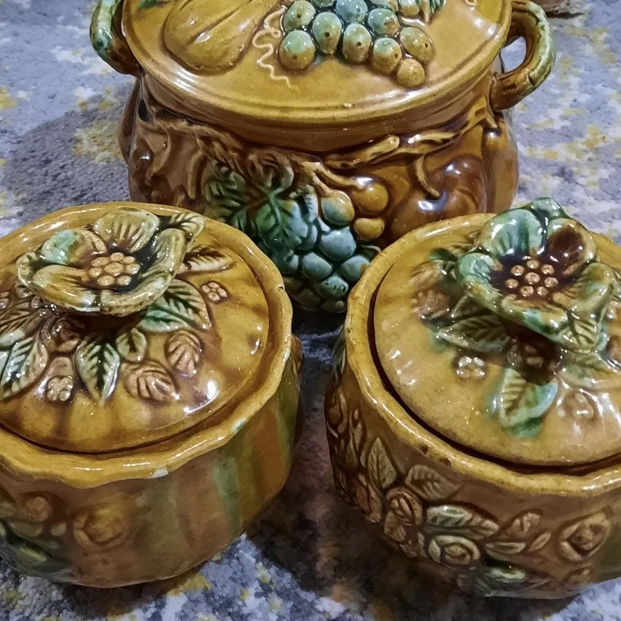 دو عدد شکلات خوری قدیمی