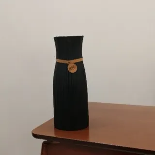 گلدان شیشه ای مشکی