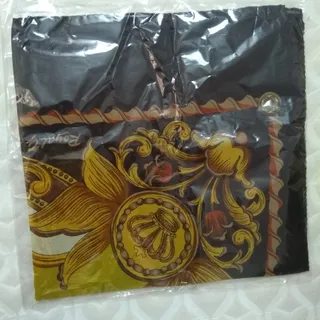 روسری حریر طرحدار