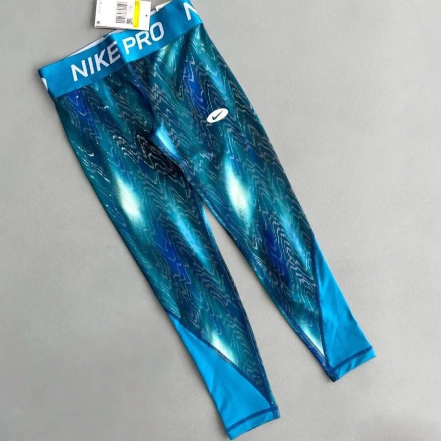لگ ورزشی nike