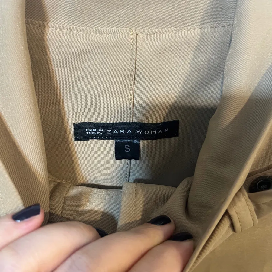 بارونی ZARA