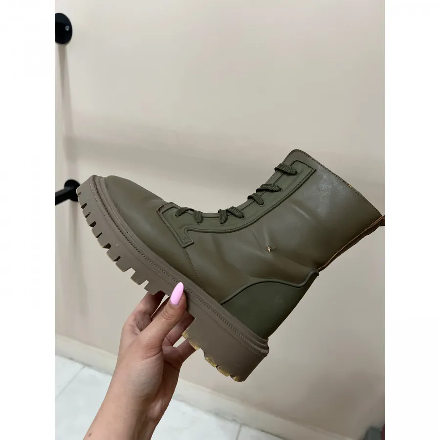 نیم بوت