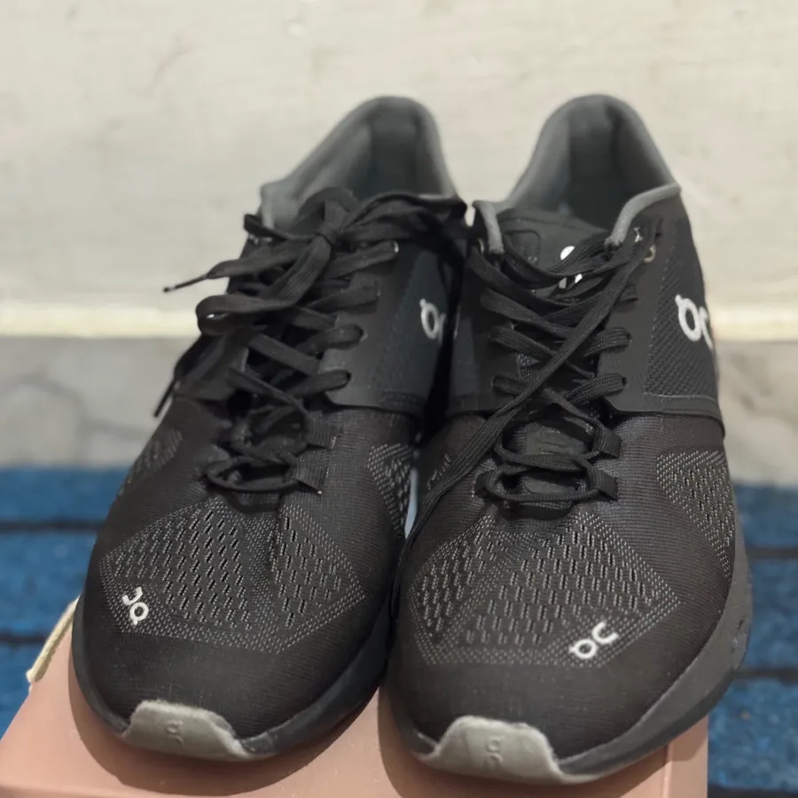 کتونی on running