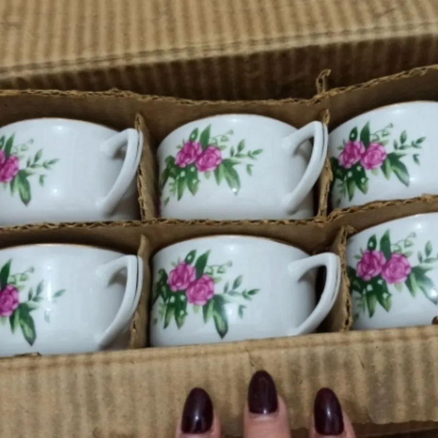 فنجان قهوه‌خوری با قندان