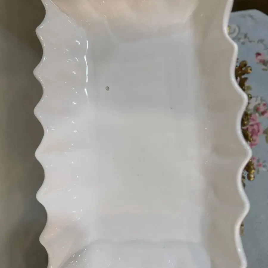 شیرینی خوری پایه دار