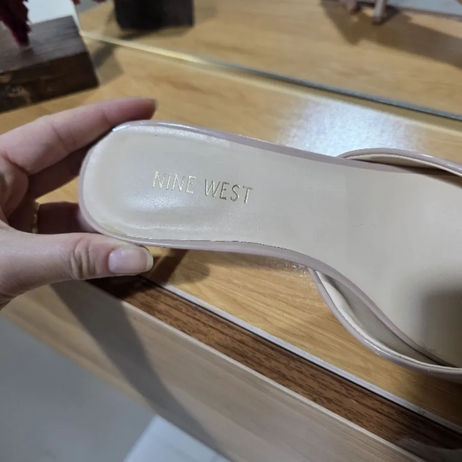 صندل Nine west