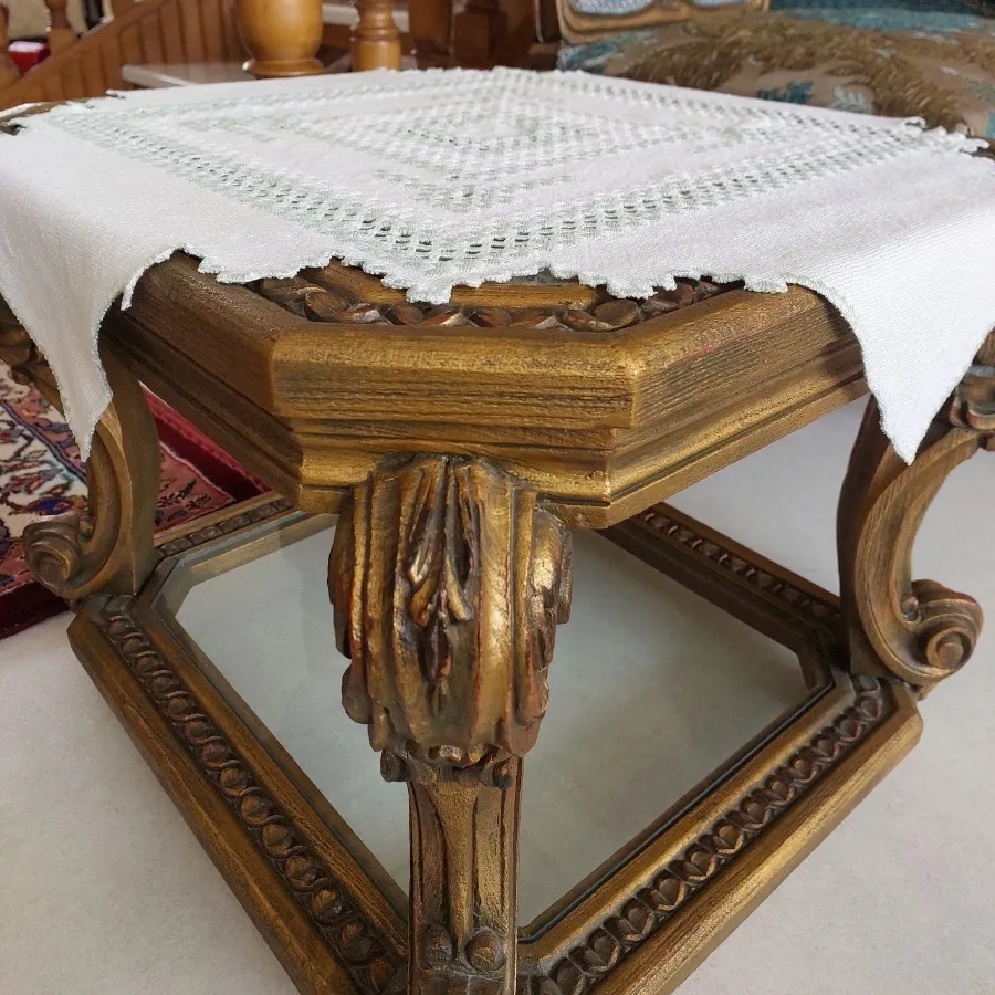 رومیزی خارجی گلدوزی