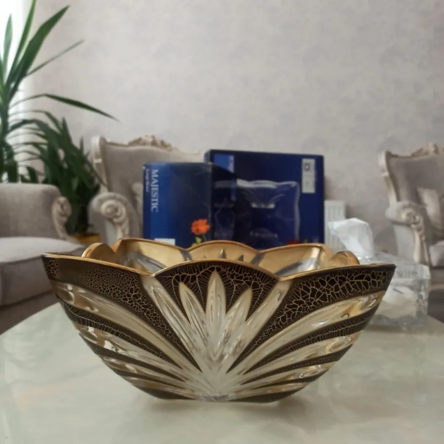 میوه و شیرینی خوری سلیکا
