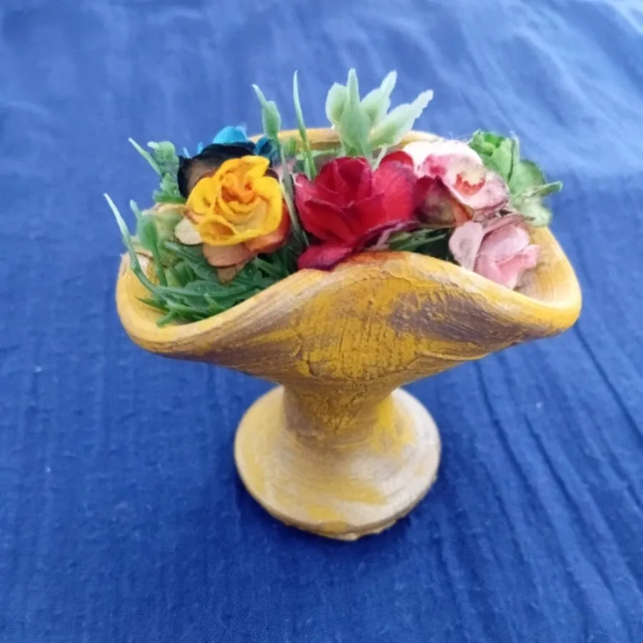 گلدان سفالی