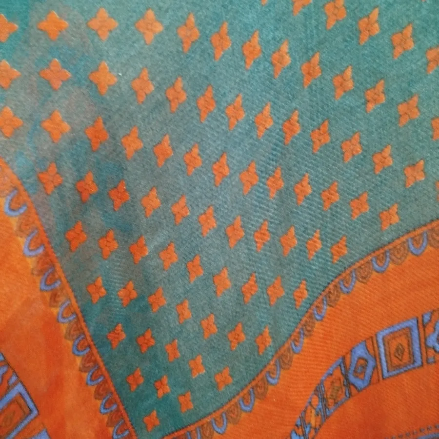 روسری تمام نخ قواره بزرگ