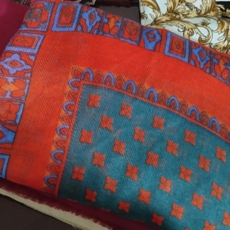 روسری تمام نخ قواره بزرگ