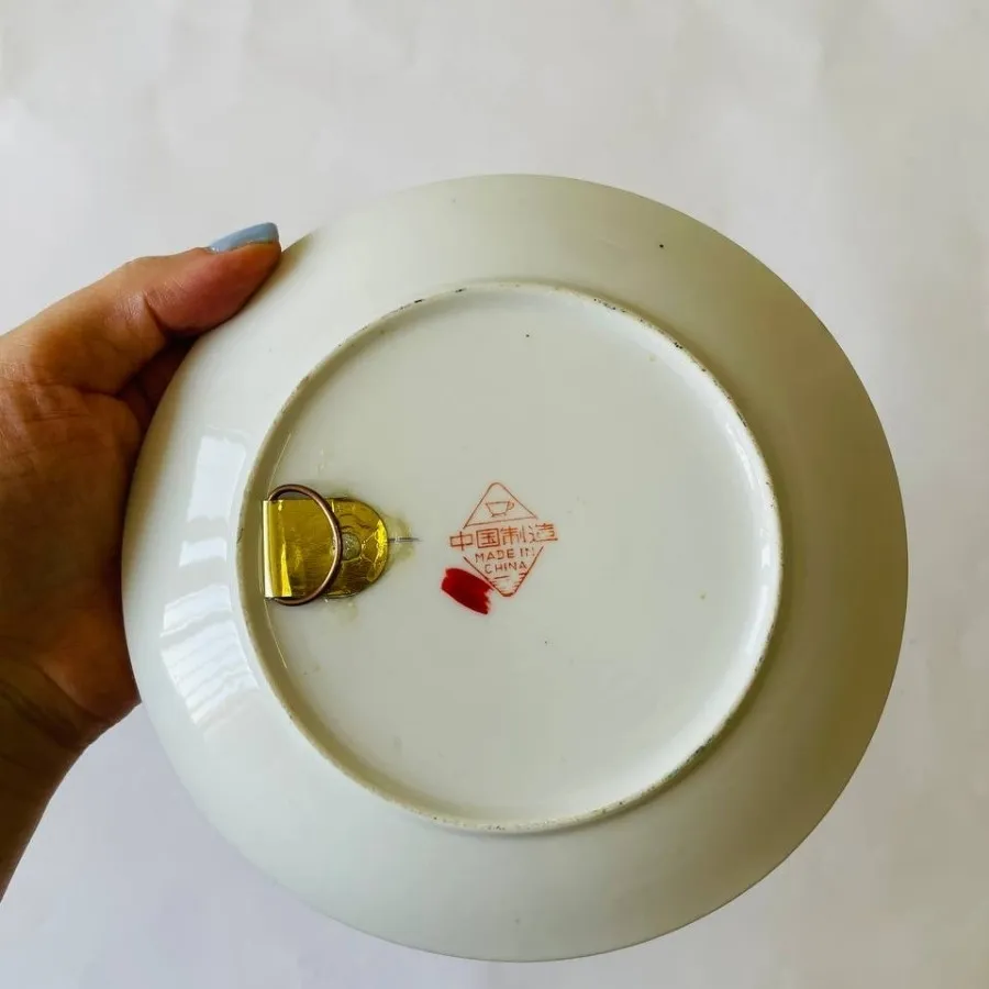 گیره بشقاب دیواری