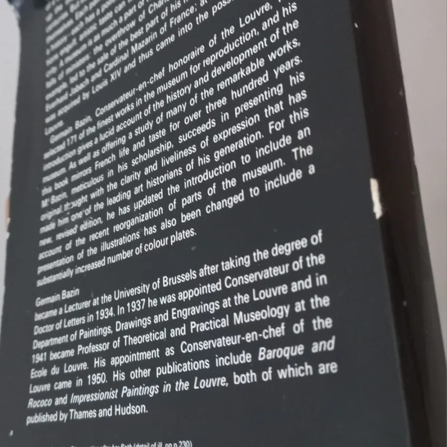 The louvreکتاب نایاب