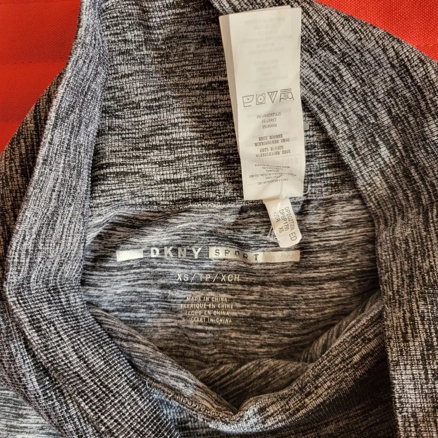 لگ ورزشی Dkny