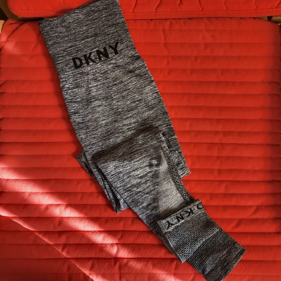 لگ ورزشی Dkny
