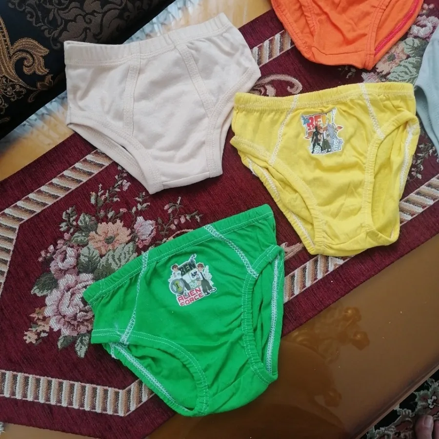 شلوارک بچگانه