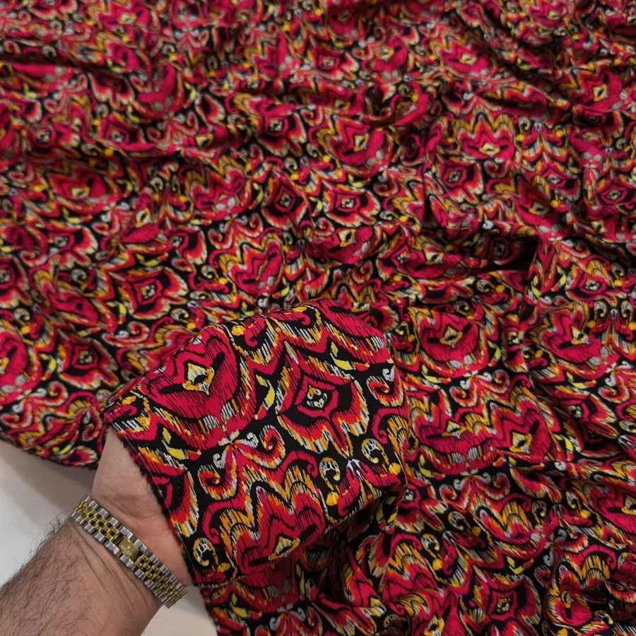 پارچه نخی طرحدار?