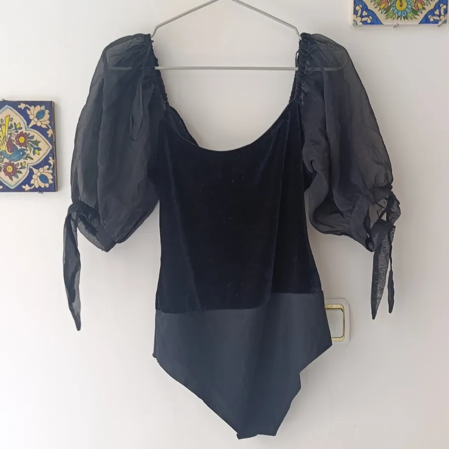 بادی مخمل حریر زارا