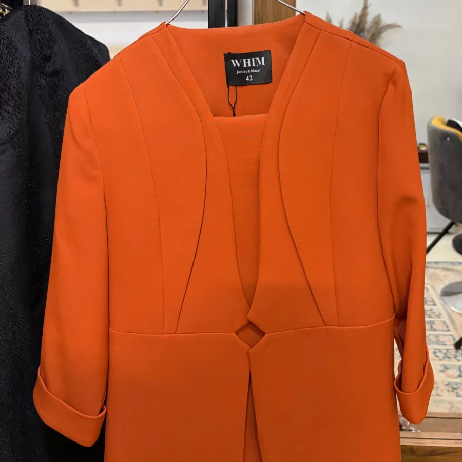 کت شلوار اجری