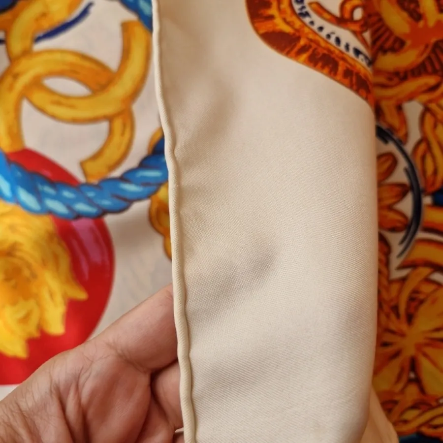 روسری قواره دار