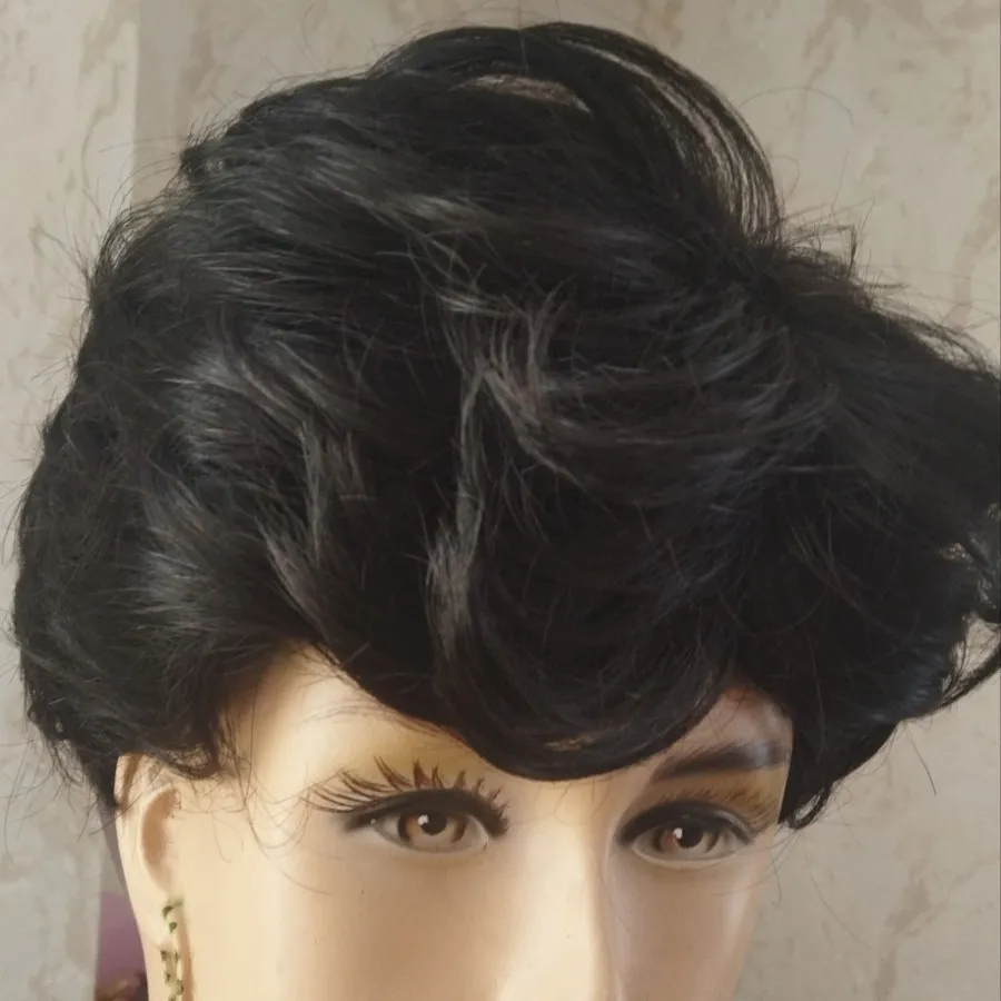 کلاه گیس،پوستیژ