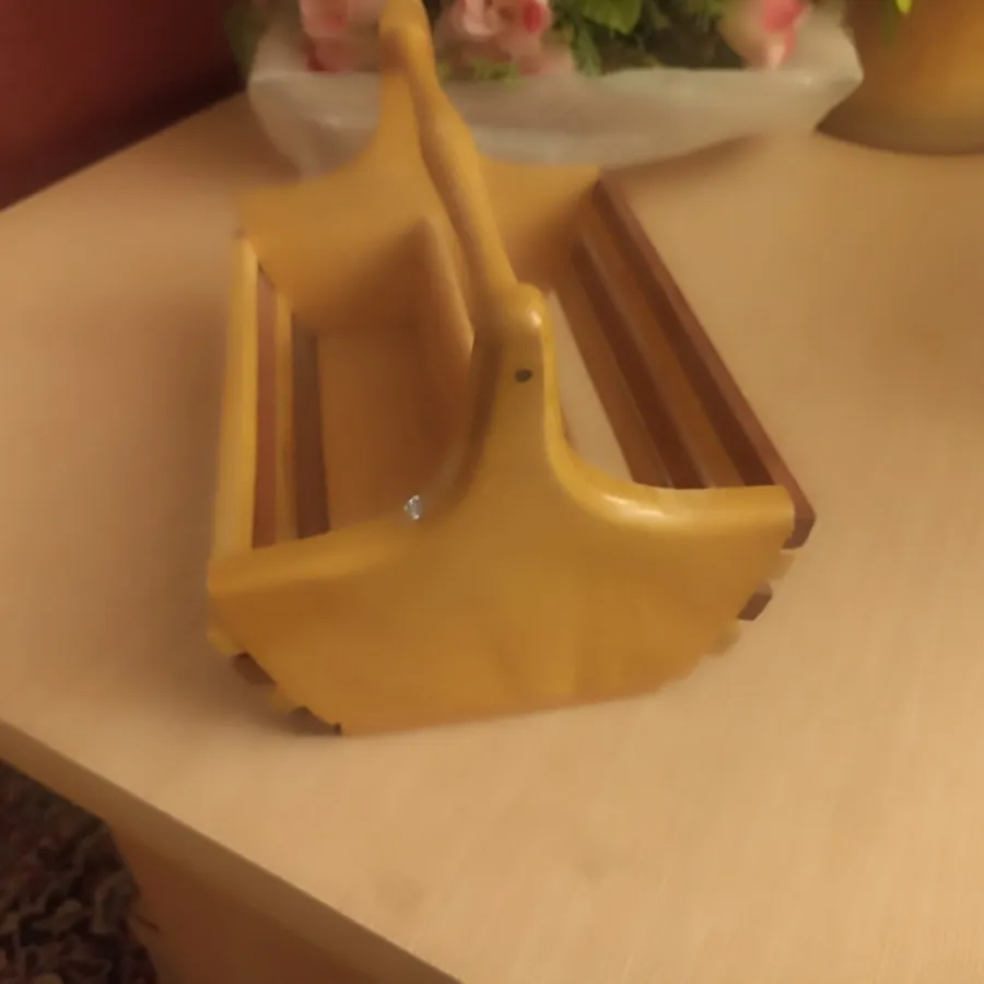 استند  چوبی