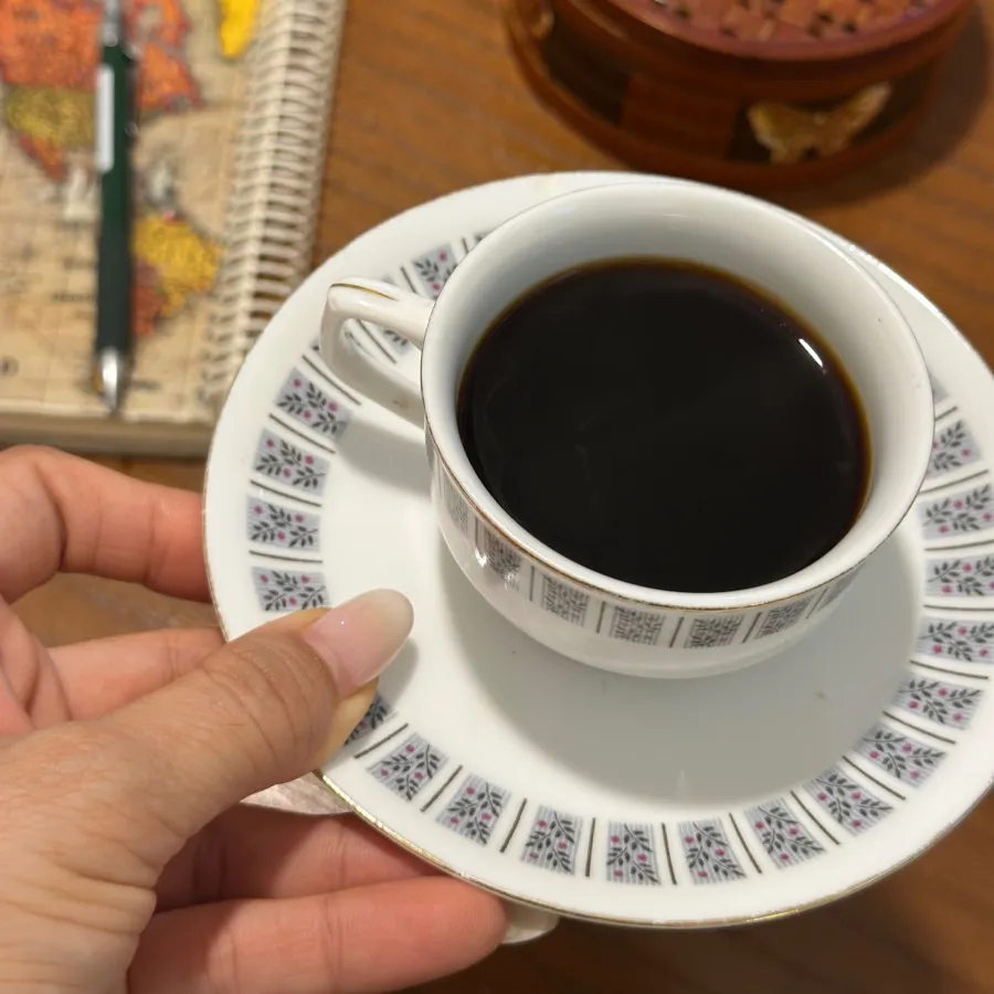 فنجون نعلبکی
