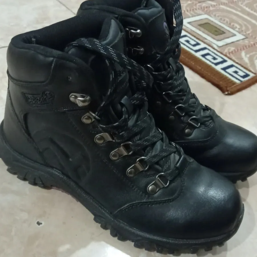 کفش کوهنوردی مارک gelert