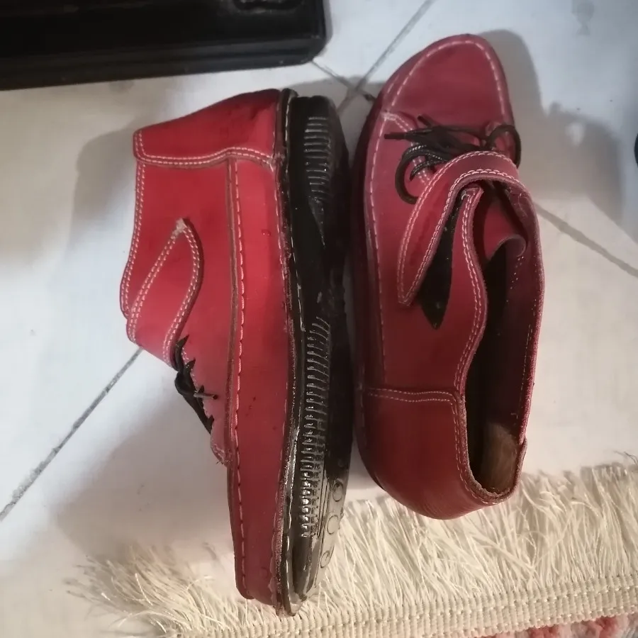 کفش چرم کلارکز