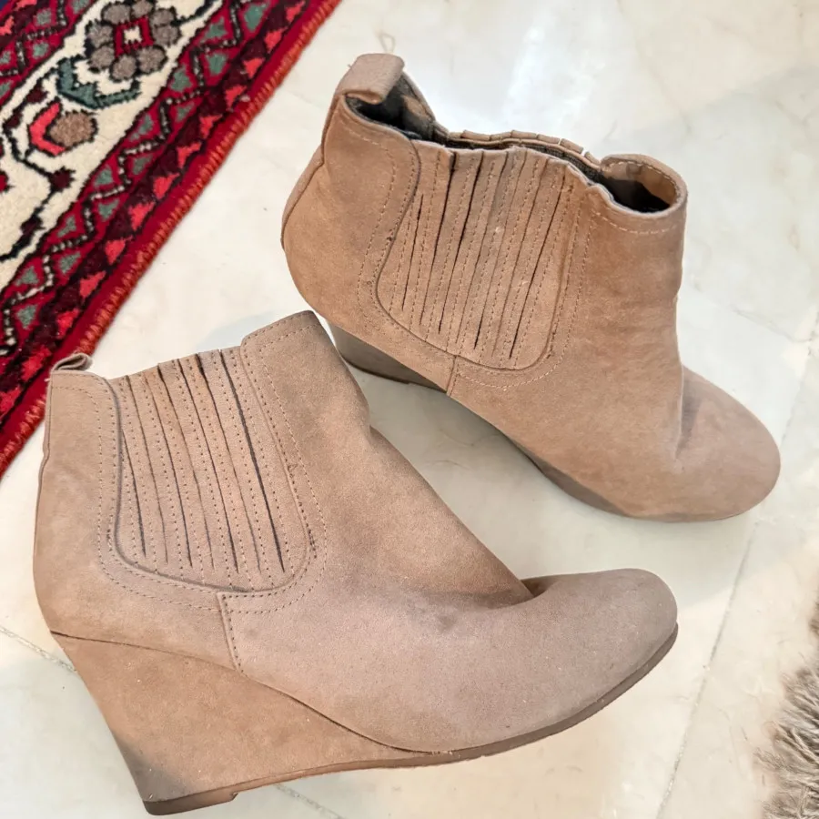 نیم بوت لژدار