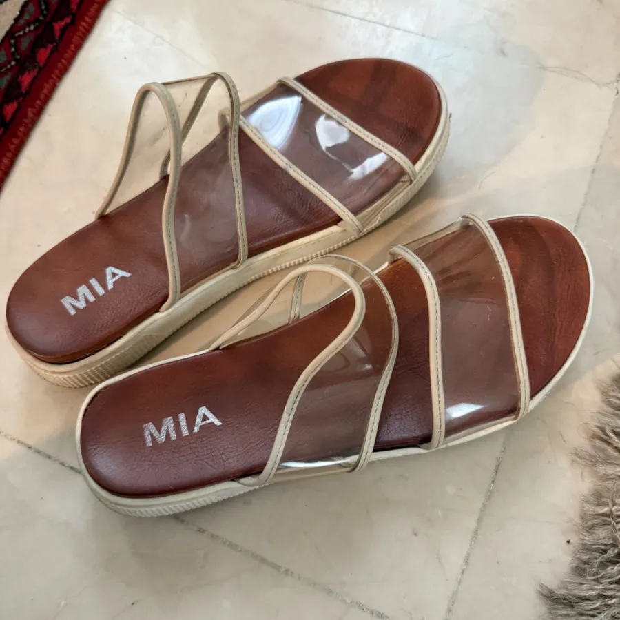 دمپایی استخری شیشه ای