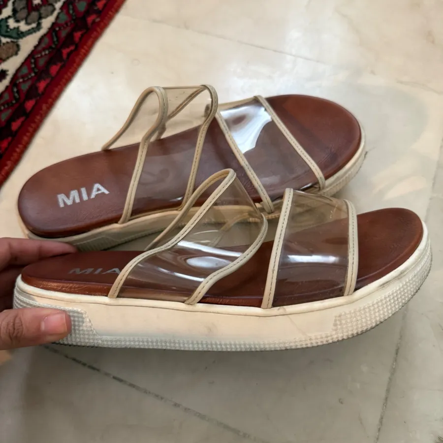 دمپایی استخری شیشه ای