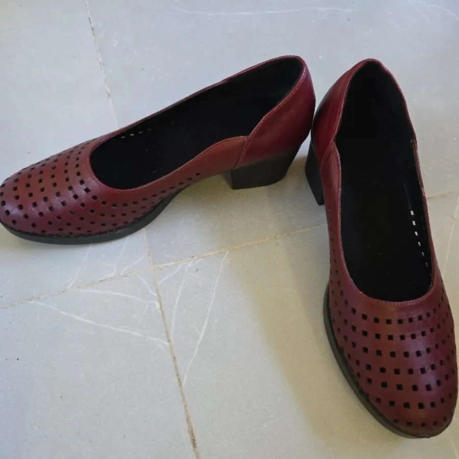 کفش چرم مصنوعی