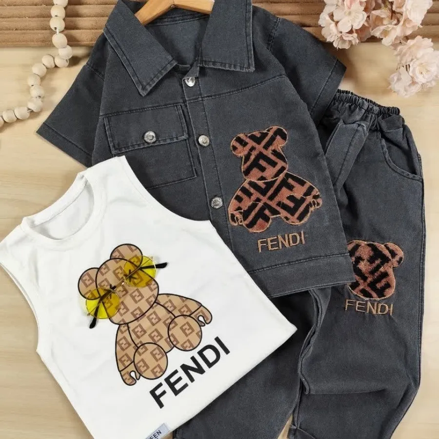 سه تیکه کتان fendi
