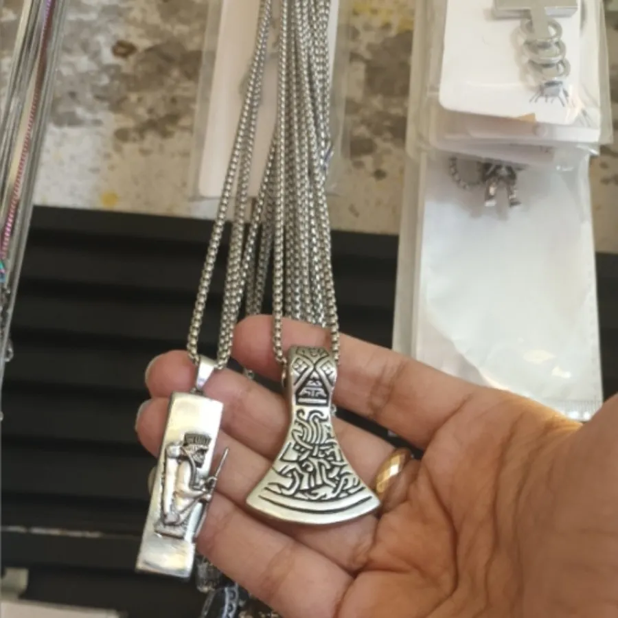گردنبند فشن