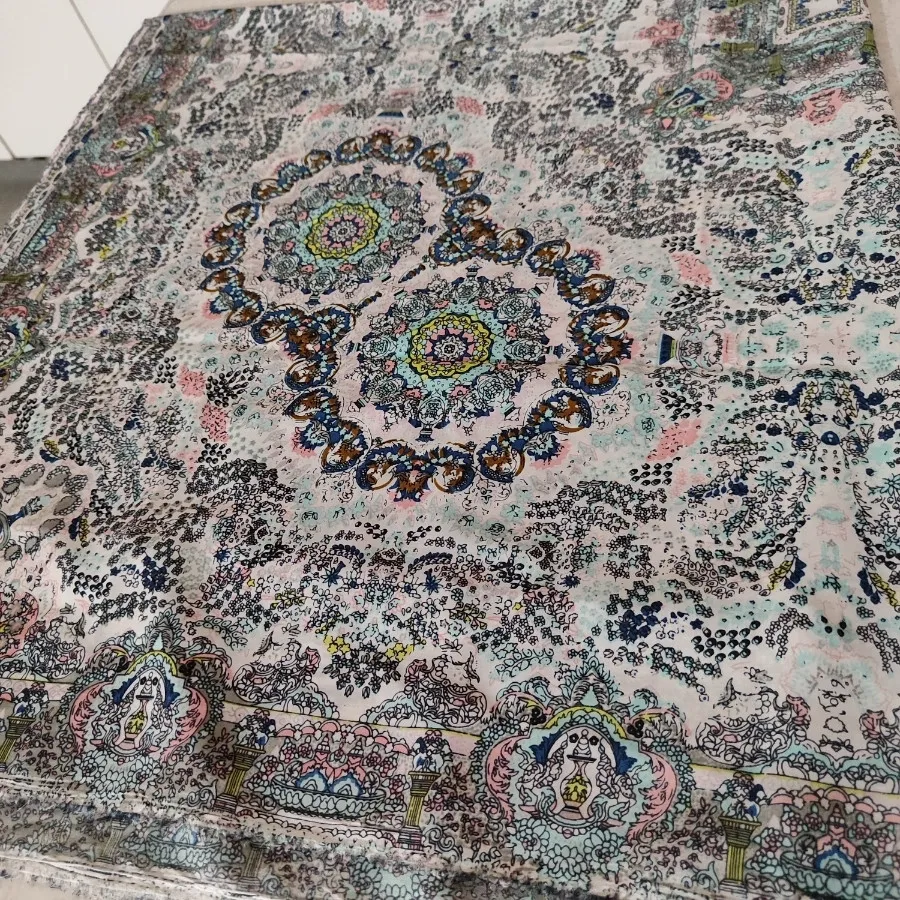 روسری پاستلی طرح ماندالا