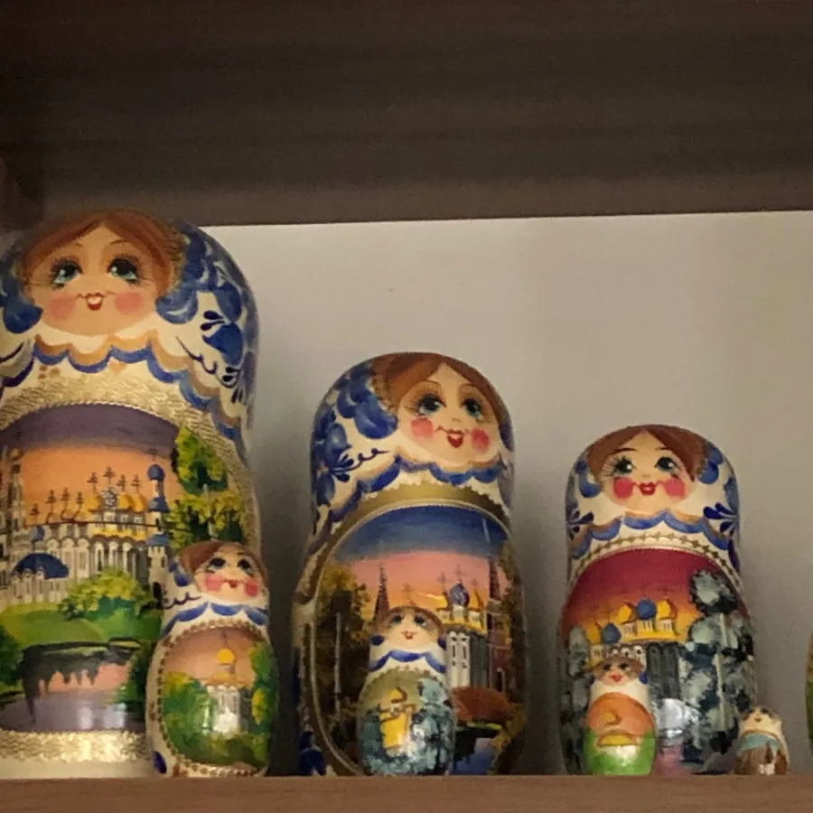 عروسک ماتروشا