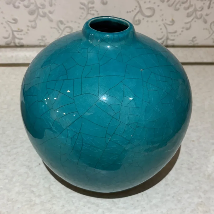 گلدان فیروزه ای جذاب